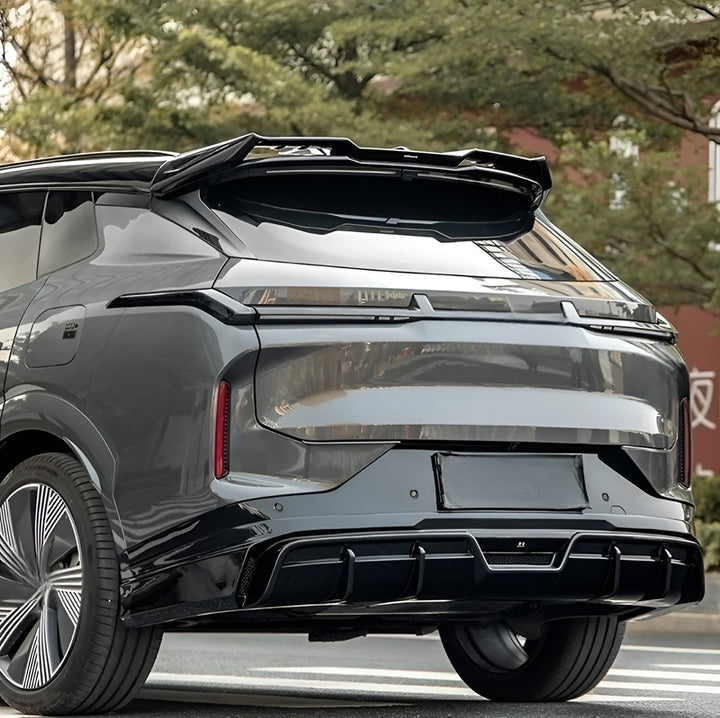 Spoiler for Lynk & Co 08