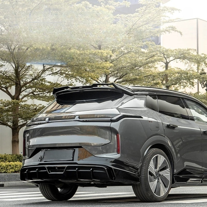 Spoiler for Lynk & Co 08